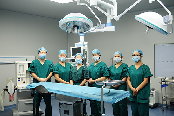 ǿ�������ҽʦ�Ŷ�