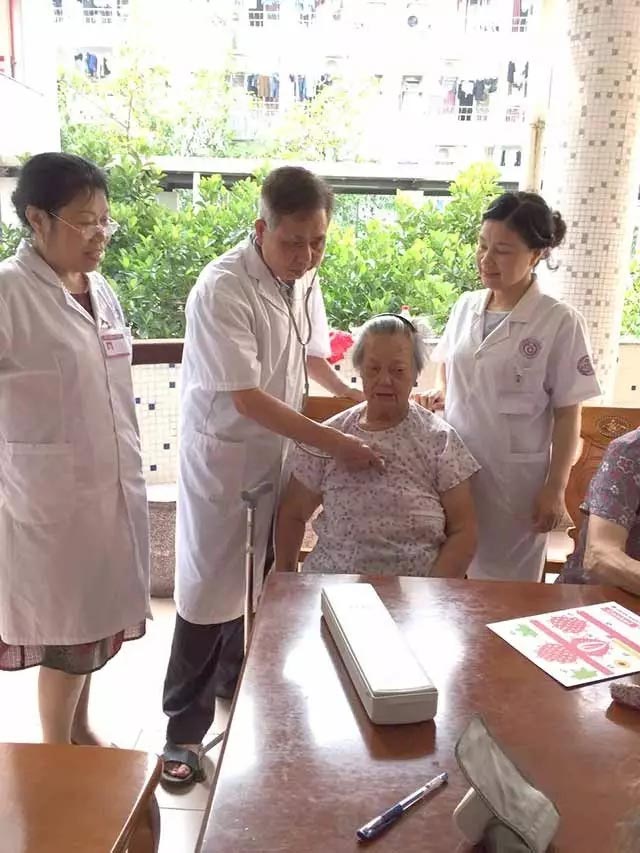 չʾ���ʵ�����ɡ�������С���ѧһ����